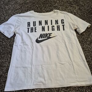 Nike White Graphic Tee